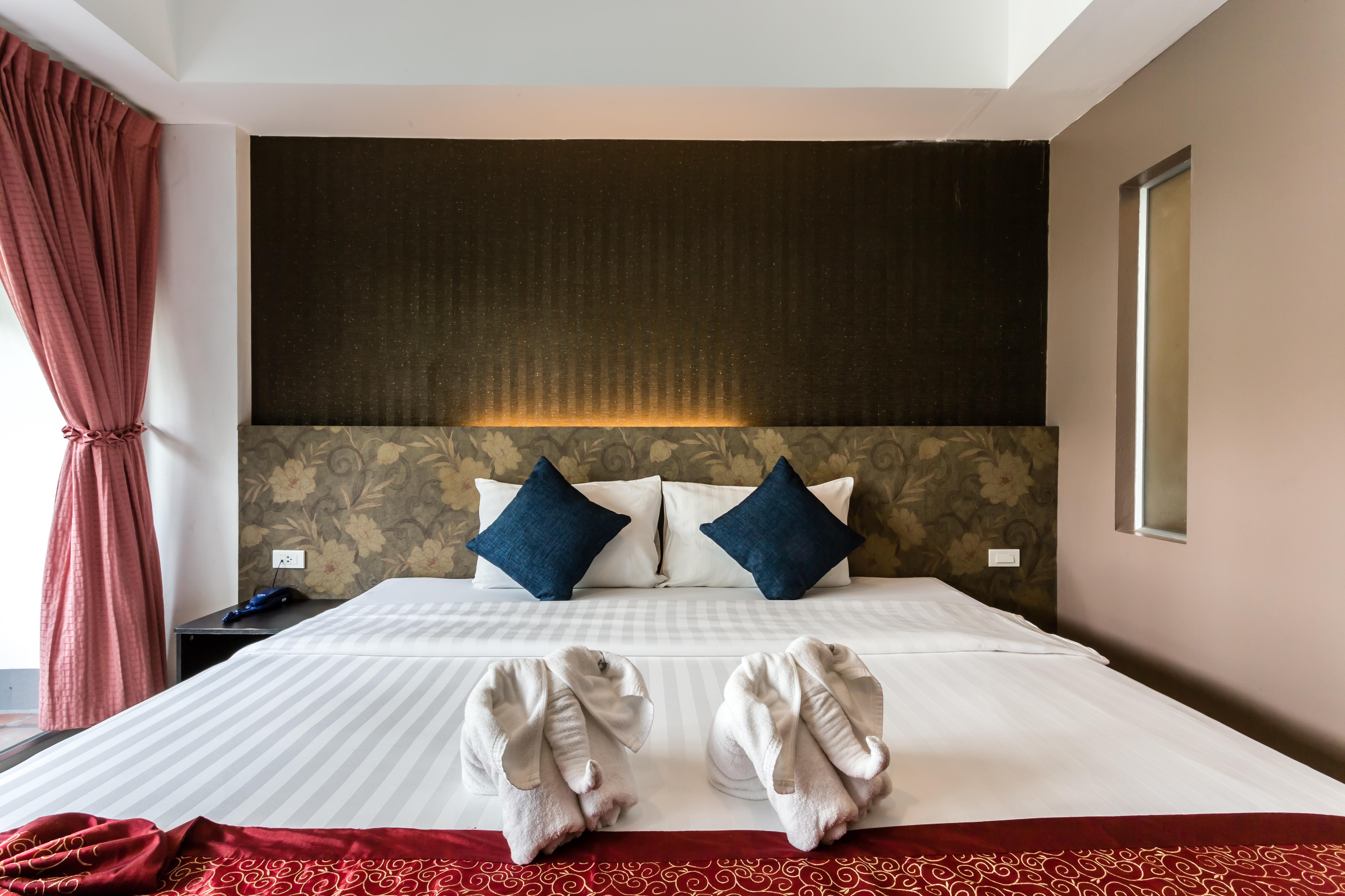 7Q Patong Hotel Exterior photo