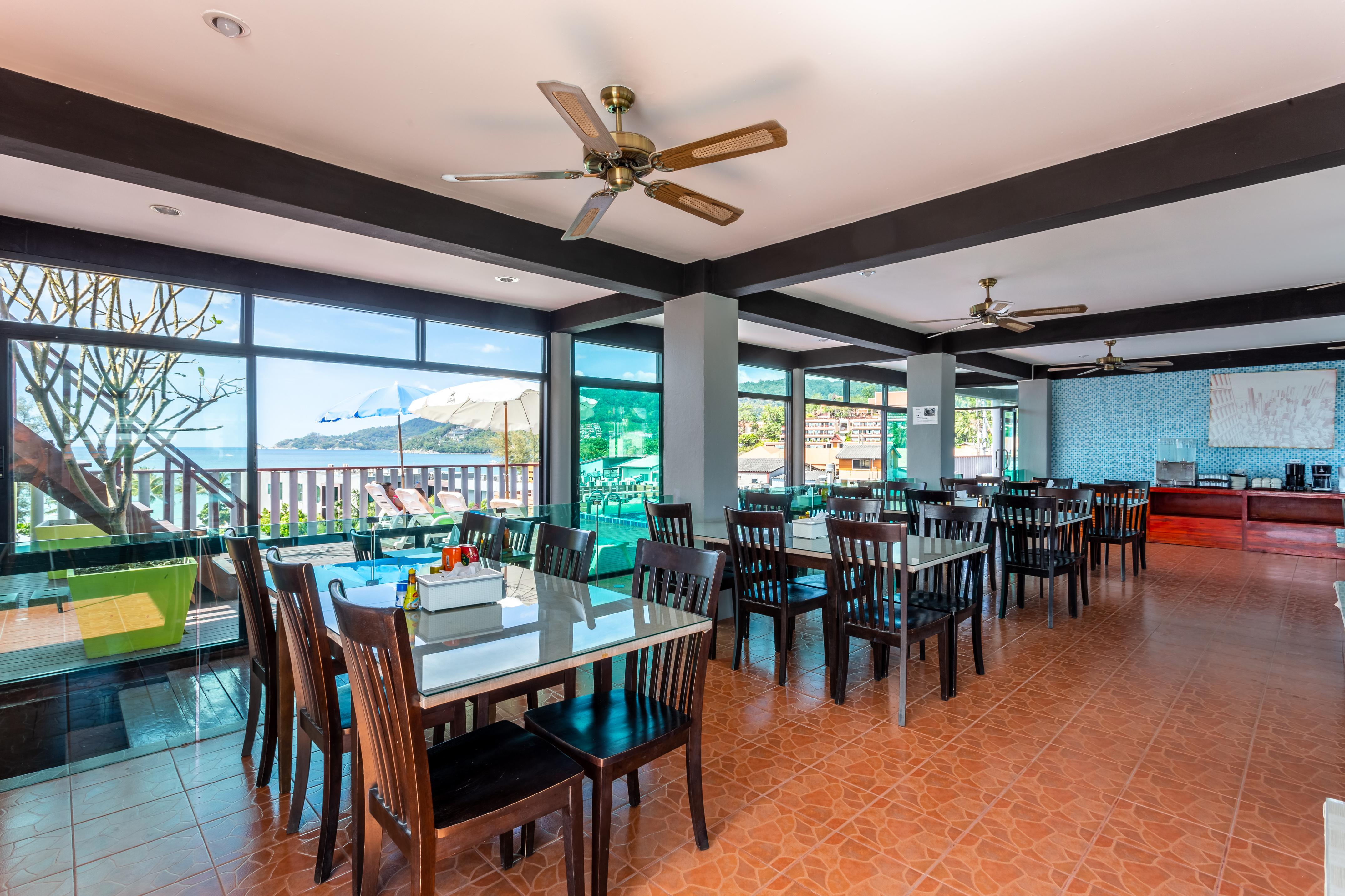 7Q Patong Hotel Exterior photo