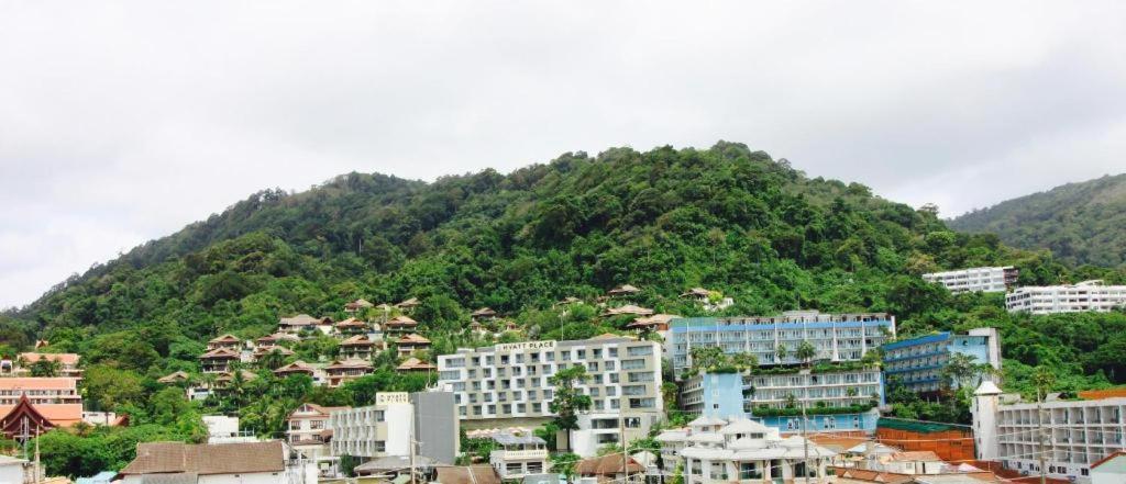 7Q Patong Hotel Exterior photo