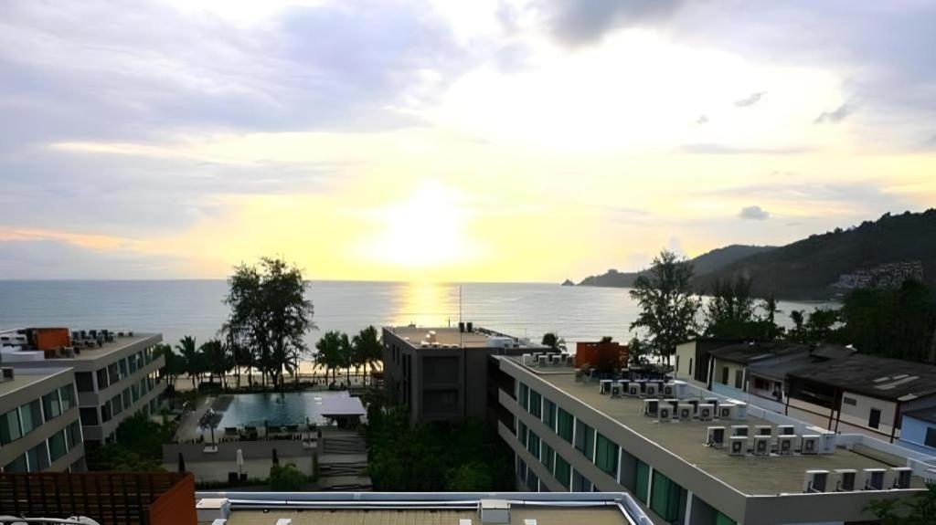 7Q Patong Hotel Exterior photo